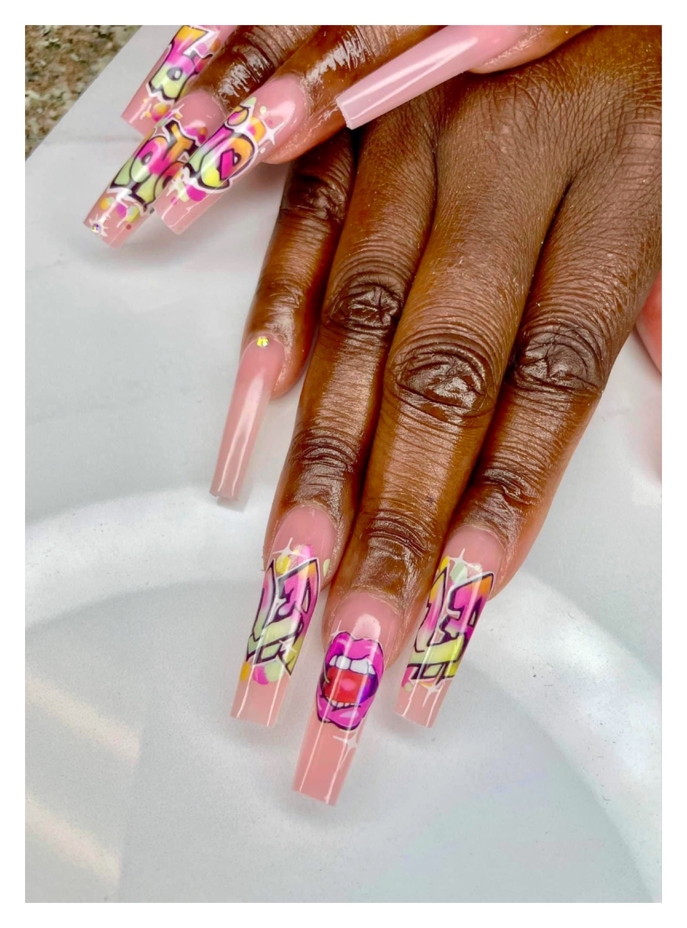 Azari Nails & Beauty Bar nail photo 6